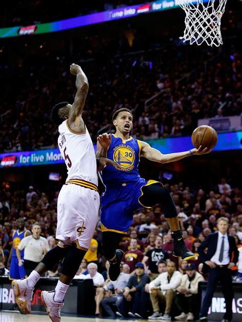 Warriors Defeat Cavs in Game 6 to Win NBA Championship.